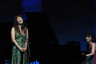 Akiko Yano and Hiromi Uehara photo by Hideo Nakajima