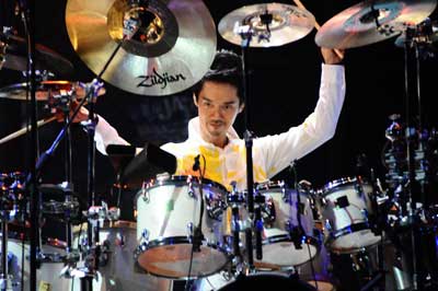 Akira Jimbo photo by Rieko Oka