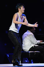 �F�J�a�� photo by (c)�����p�Y�^(c)Hideo Nakajima�@(c)TOKYO JAZZ FESTIVAL 2010