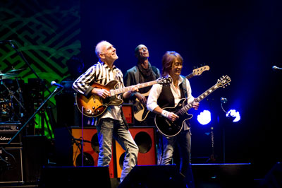 Larry Carlton/���{�F�O photo by (c)�� ���b�q�^(c)Rieko Oka�@(c)TOKYO JAZZ FESTIVAL 2010