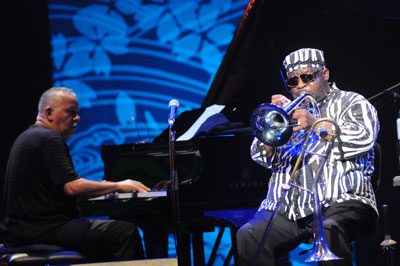 Joe Sample/Wayne Henderson photo by (c)�����p�Y�^(c)Hideo Nakajima�@(c)TOKYO JAZZ FESTIVAL 2010